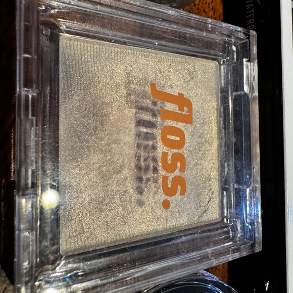 Eye Makeup 4 NEW V Kosmetik Floss Love Craft Beauty Shadow Shi… - Picture 4 of 9